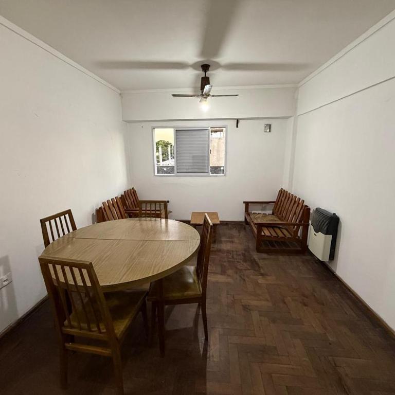 Alquiler Departamento Céntrico Santa Fe - Three-Bedroom Apartment with Harbor View - 4