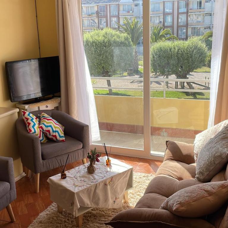 apartamento playa 4 esquinas - Three-Bedroom Apartment with Balcony - 4