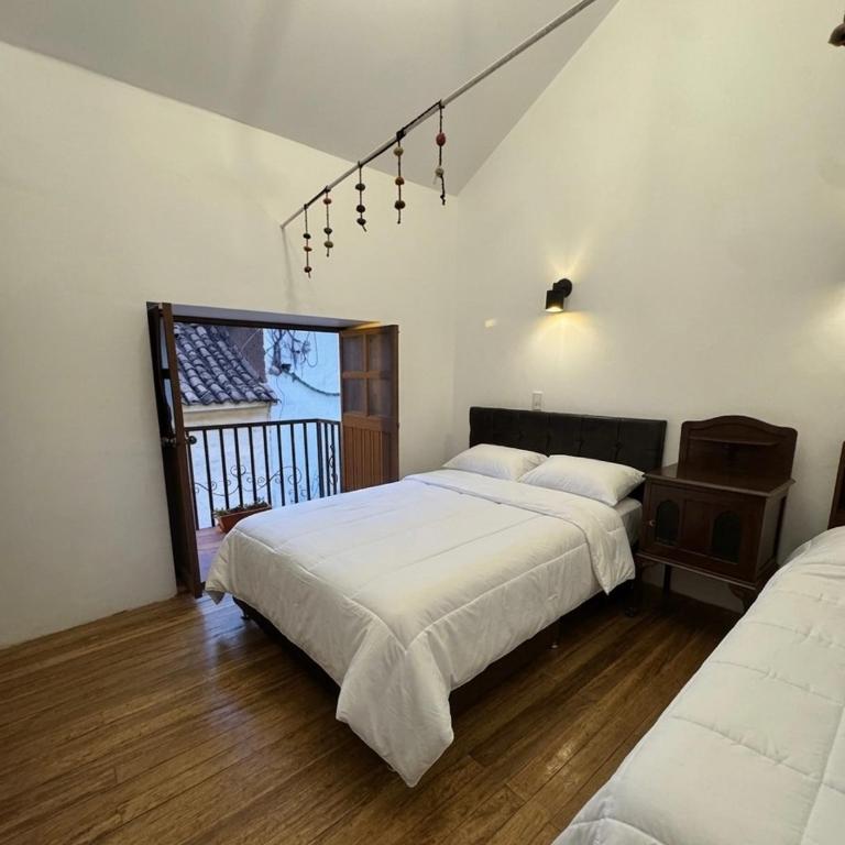 Antuquita's House - Three-Bedroom House - 38