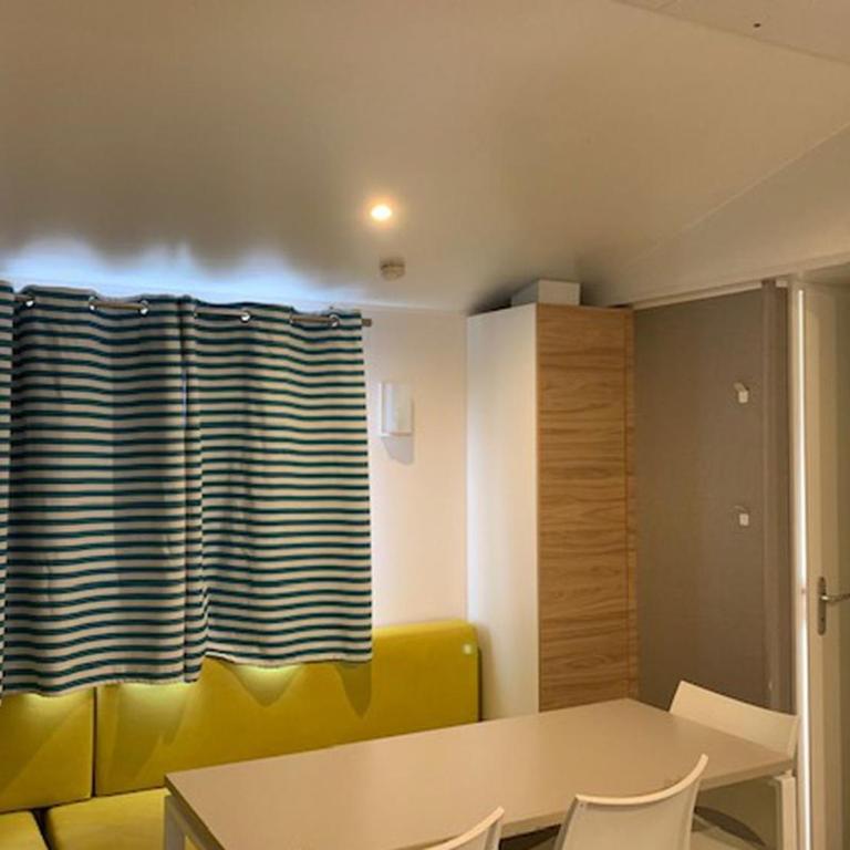 Mobil home avec clim - 6 pers. - API-1-52-2208 - Mobile Home - 13