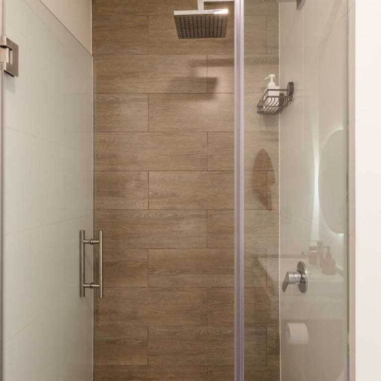 Modern 2BR Apartment in Exclusive Miraflores Area Ideal for Executives & Long Stays - Two-Bedroom Apartment - 7