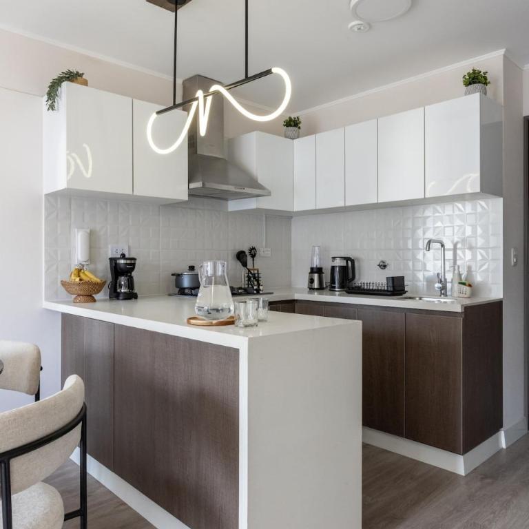 Modern 2BR Apartment in Exclusive Miraflores Area Ideal for Executives & Long Stays - Two-Bedroom Apartment - 33
