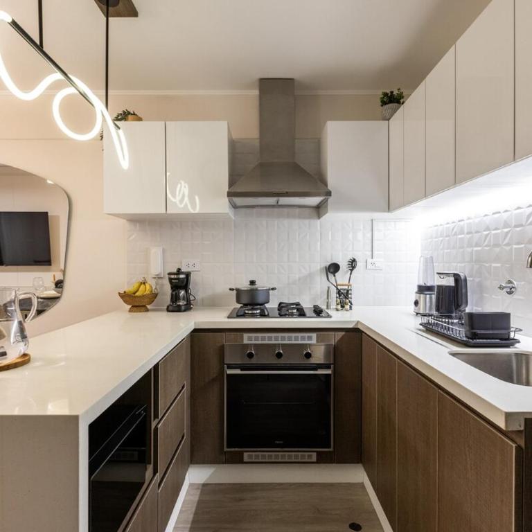 Modern 2BR Apartment in Exclusive Miraflores Area Ideal for Executives & Long Stays - Two-Bedroom Apartment - 54
