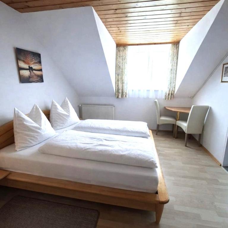 Pension Waldhof - Doppelzimmer - 1