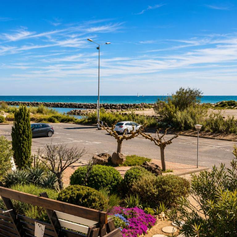 Villa Aurora Port Nature - vue mer- terrasse plein sud - Parking - Village Naturiste - One-Bedroom Apartment - 21