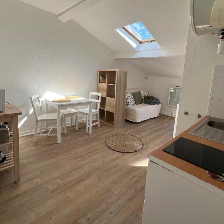 Un cocon sous les toîts - One-Bedroom Apartment - 1