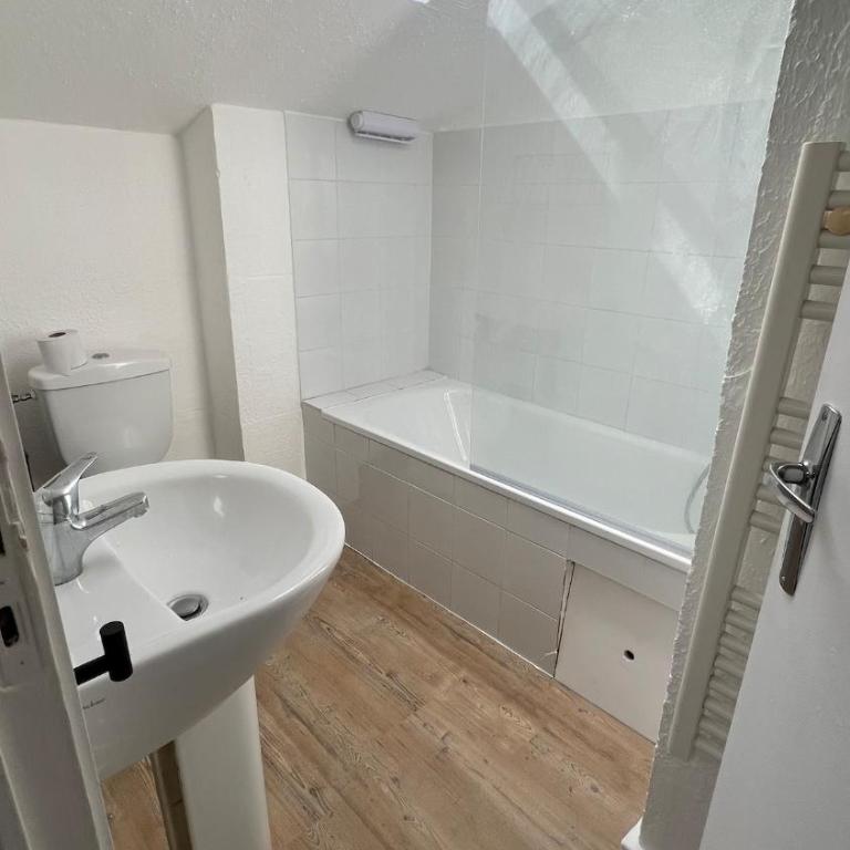 Un cocon sous les toîts - One-Bedroom Apartment - 6