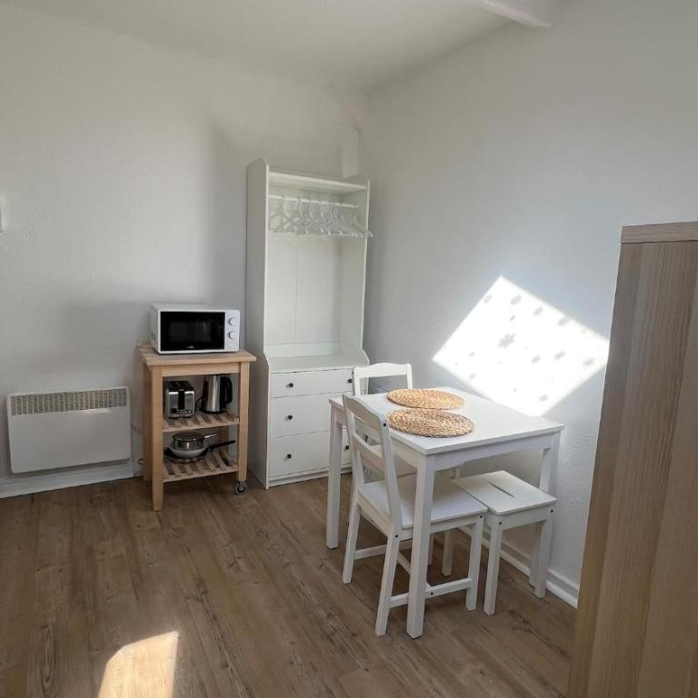 Un cocon sous les toîts - One-Bedroom Apartment - 10