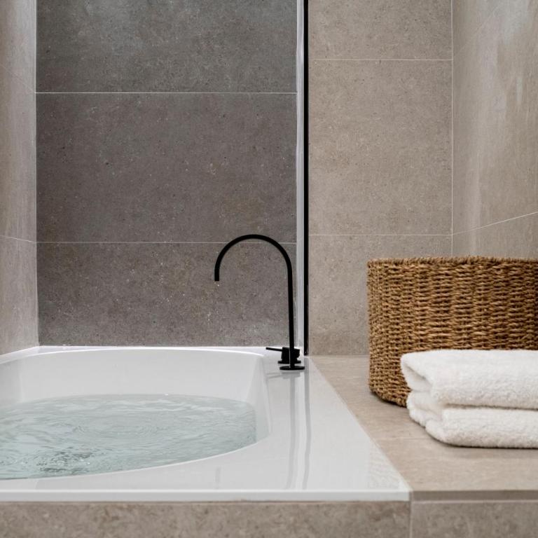 Magno Apartments San Martín - Suite superior con bañera de hidromasaje - 3