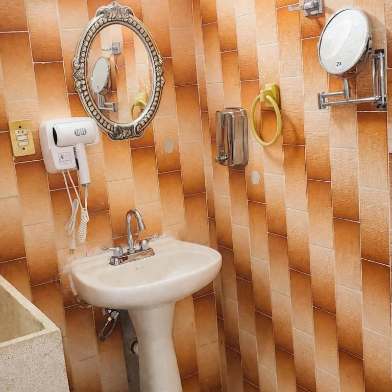 Suites Acapulco Real - Apartamento de 1 dormitorio - 2
