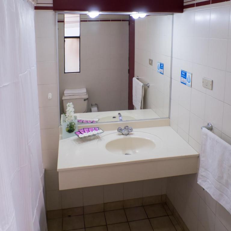 Amaru Hotel - Habitación Doble - 2 camas - 5