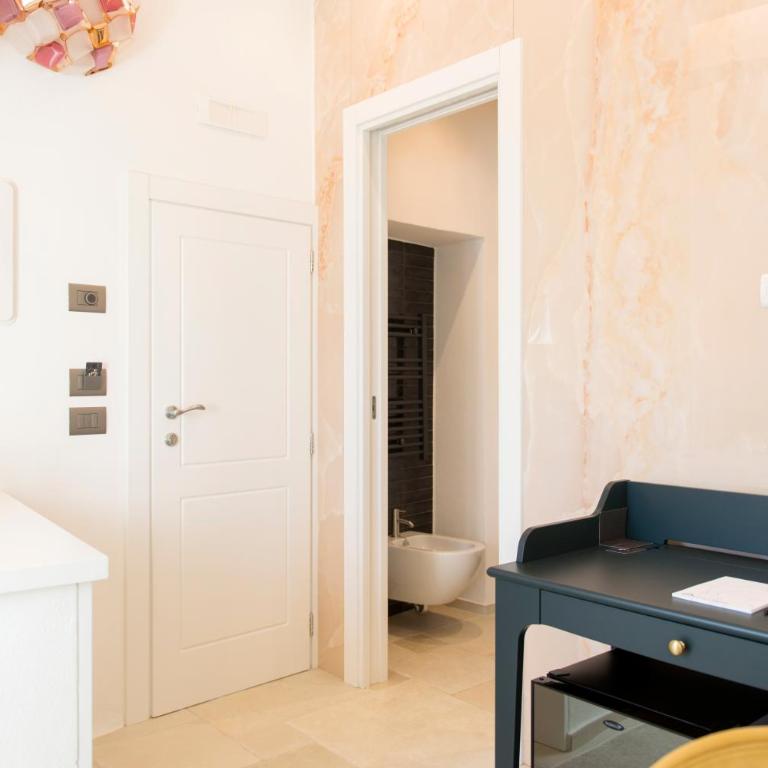 Monsignore Luxury Suite - Suite King con Vasca Idromassaggio - 23
