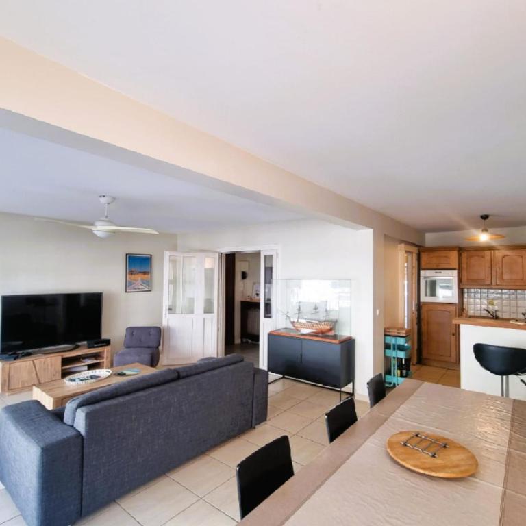90m apartment with balcony and parking - Apartment - 2