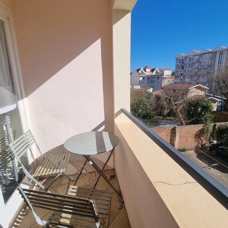 90m apartment with balcony and parking - Apartment - 11