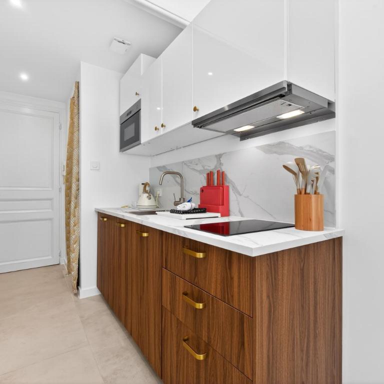 L'ASTORIA - Somptueux studio - Proche Mer - Carré d'Or Menton - Appartement - Vue sur Ville - 5