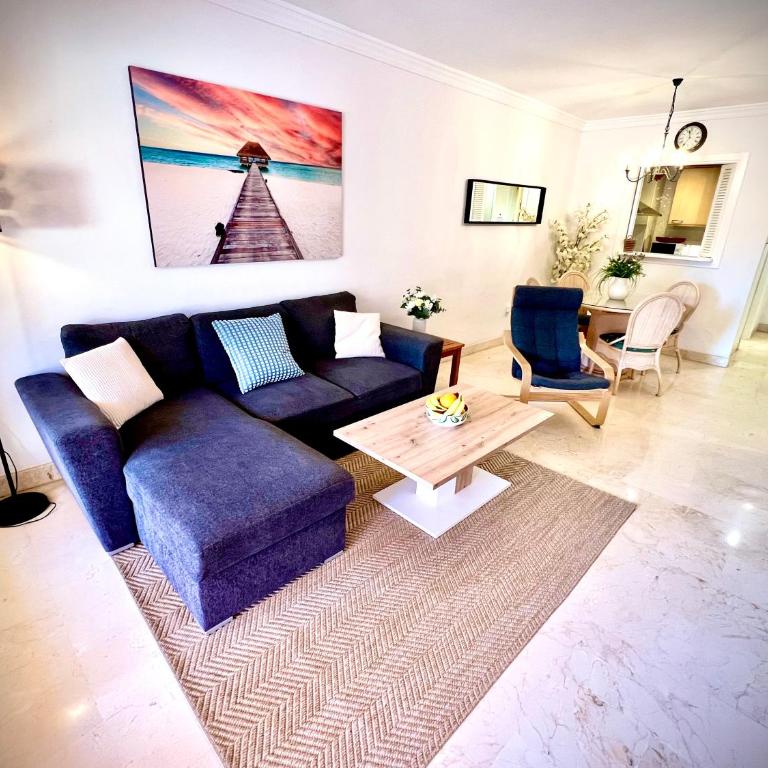 2 bed Elviria - 65sqm Terrace - Pools - Walk to Beach - Two-Bedroom Apartment - 5