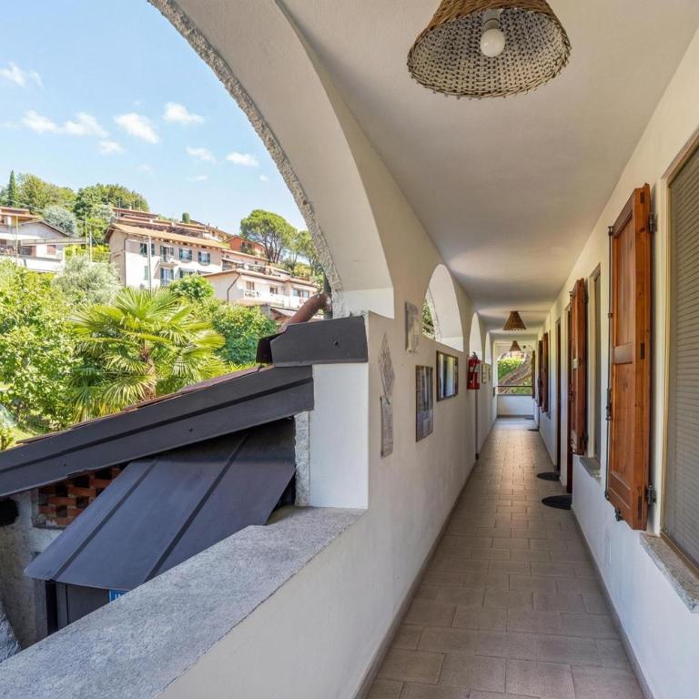 Lake View CORI Apartments - One Bedroom Apartment with Terrace 3 - 11
