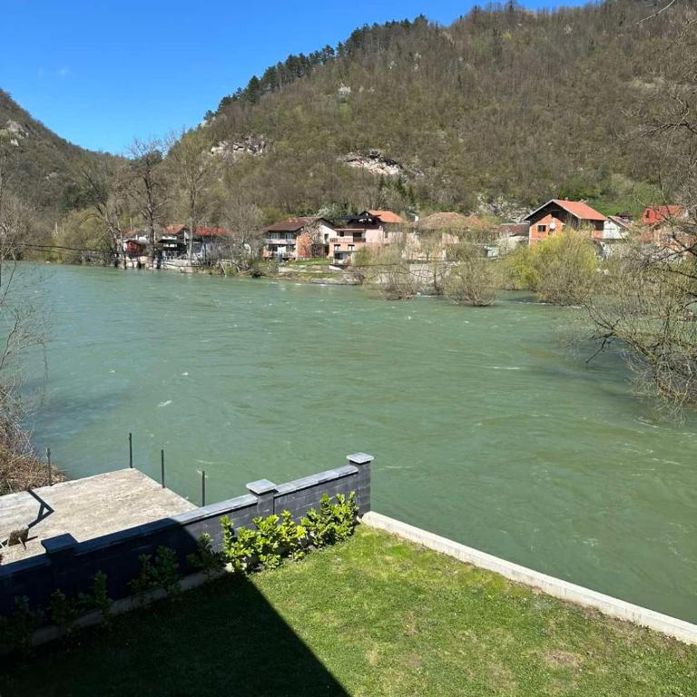 Anki apartman na Vrbasu sa privatnom plazom - Apartman sa 2 Spavaće Sobe - 14