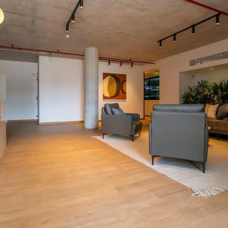 Contemporary Gem 1BR Pool & BBQ 105 - Apartment - 8