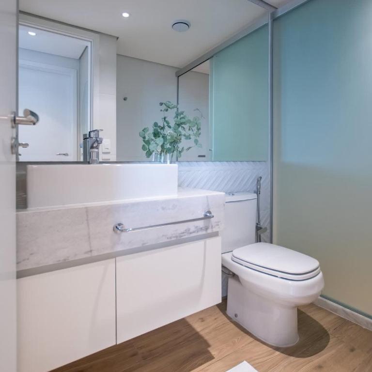 Elegant Urban Getaway 1BR Gym and Pool - Apartment - 18