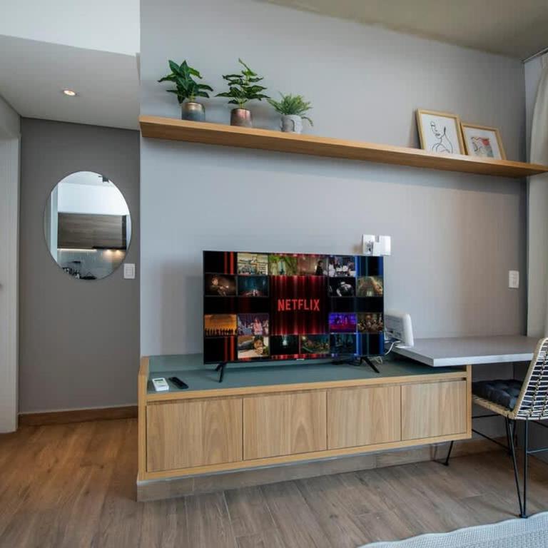 Luxury Retreat Modern 1BR Pool and Gym 704 - Apartamento - 4