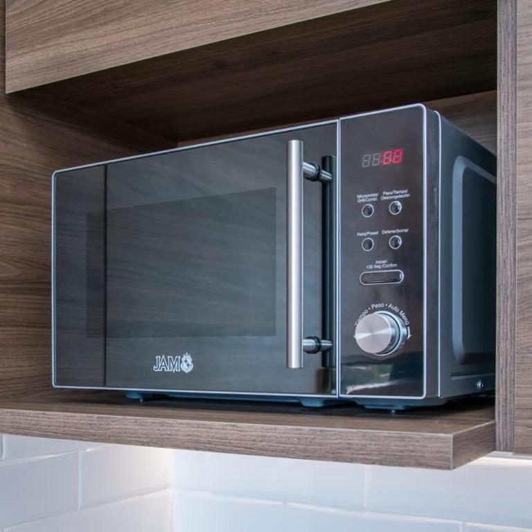 Luxury Retreat Modern 1BR Pool and Gym 704 - Apartment - 27