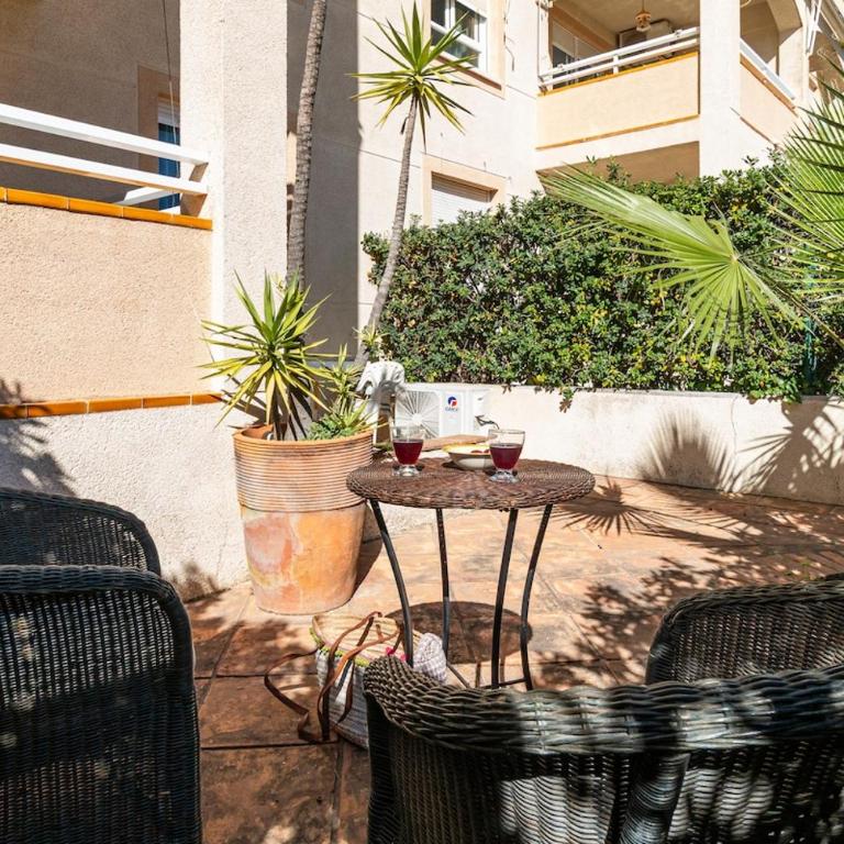 Apartamento bajo con jardin a 1ª linea de playa - Apartamento de 2 dormitorios - 10