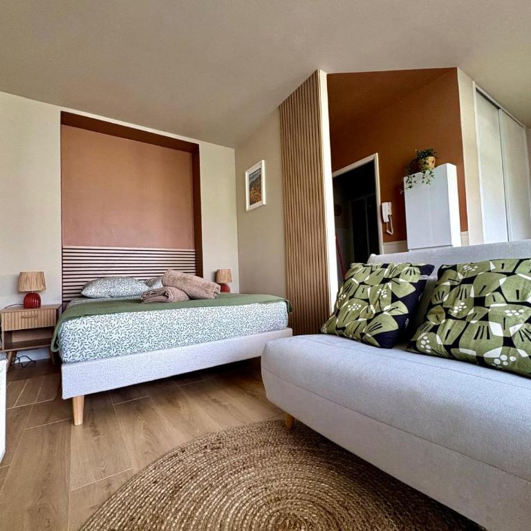 L'Azurée - Studio cosy - Proche plage, centre ville, Hippodrome - Apartamento de 1 dormitorio - 12