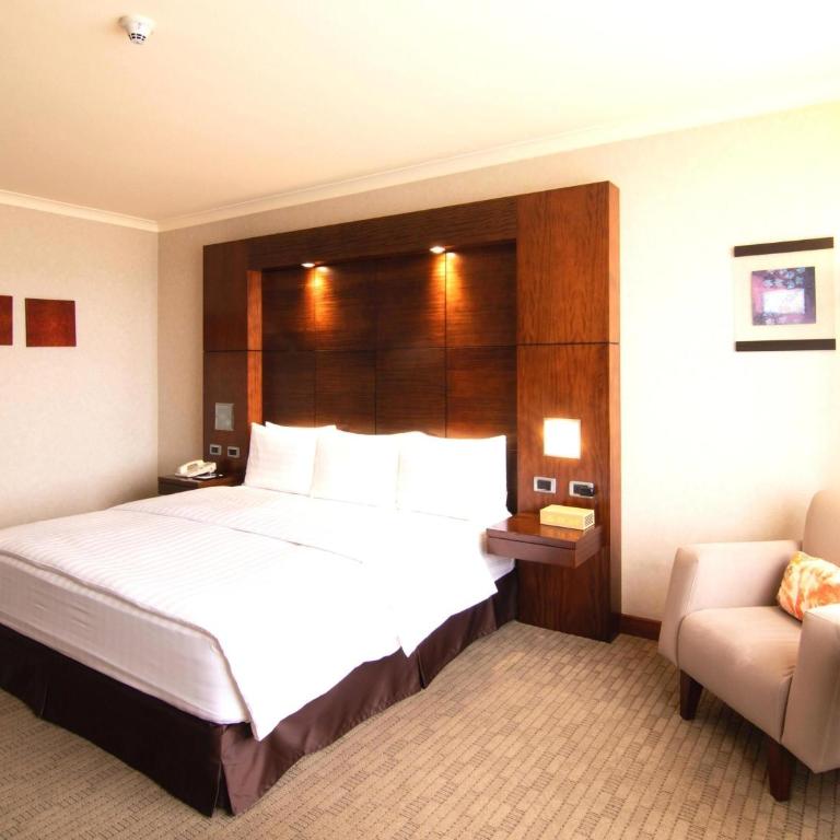 Swissotel Quito - Habitación Executive Swiss - 1 cama extragrande - 1