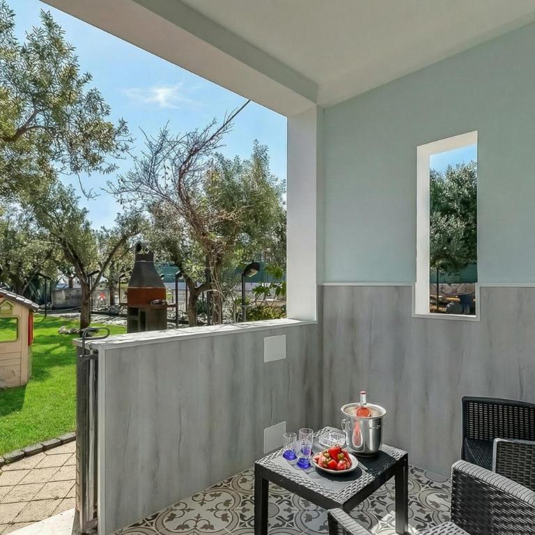 Stella Marina with Pool 100 m from beach - One Bedroom Apartment with Terrace 4 - 10