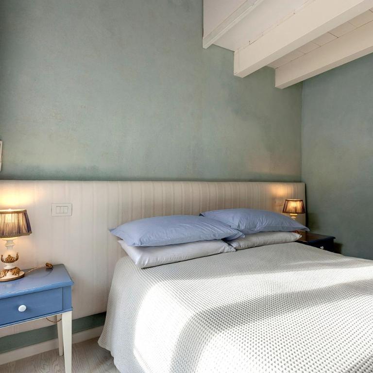 LM Suites Spagna - Camera Tripla - 4
