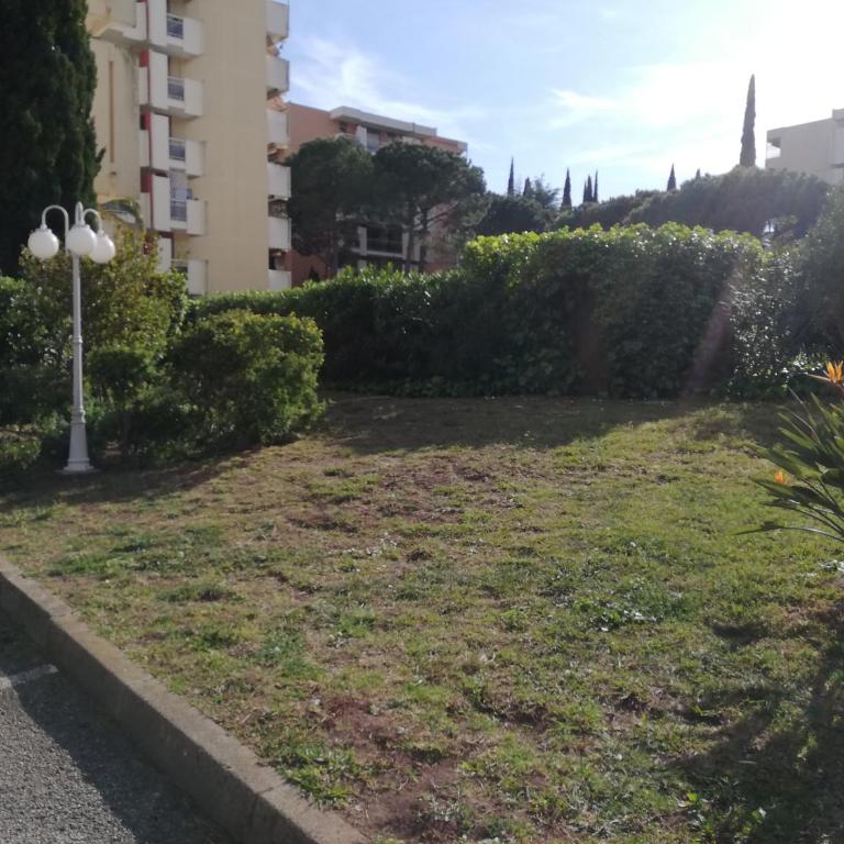 F2 piscine à St Raphaël - Two-Bedroom Apartment - 36