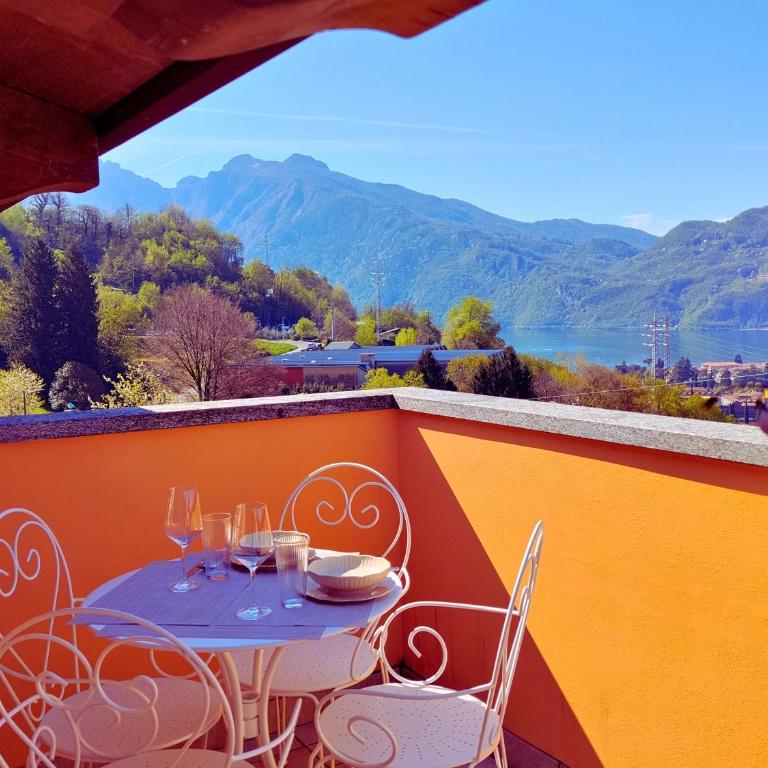 Larius Apartment - Como Lake View - Free Parking - Appartamento con 1 Camera da Letto - 1