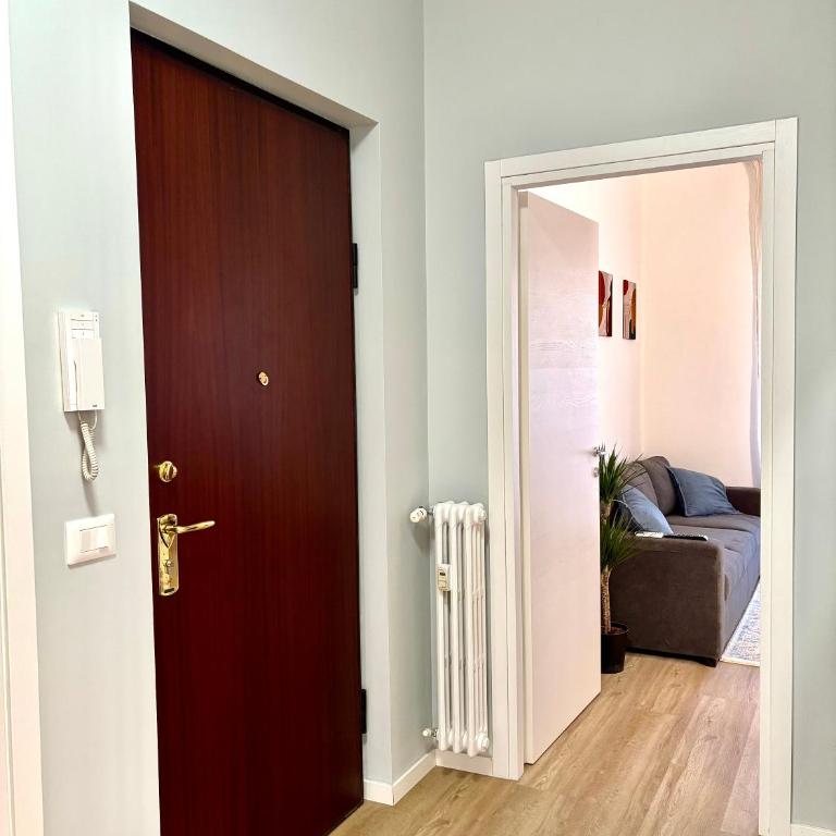 AlexBnB - One-Bedroom Apartment - 25