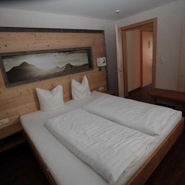 Ritterhof - One-Bedroom Apartment - 3