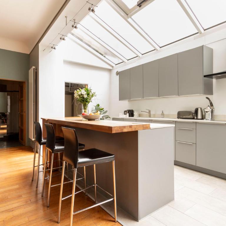 Arc de Triomphe - Home in City - AC & Parking - Casa de 5 dormitorios - 39