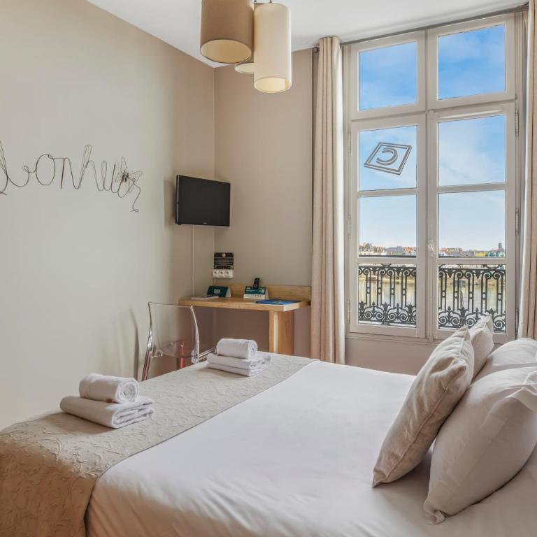 Logis Hôtel Restaurant Cristal - Chambre Double - Vue sur la Loire - 5