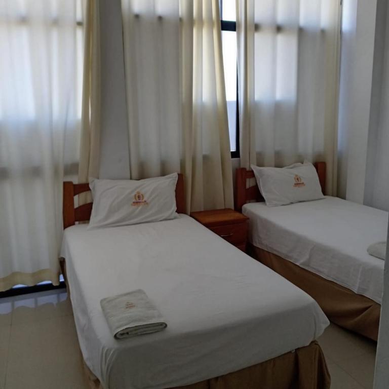 Hospedaje El Emperador Talara - Habitación Doble Pequeña - 3
