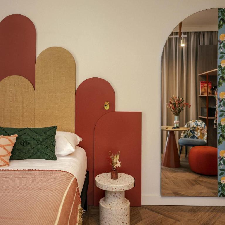 Ibis Styles Sevilla City Santa Justa - Superior King Room - 3