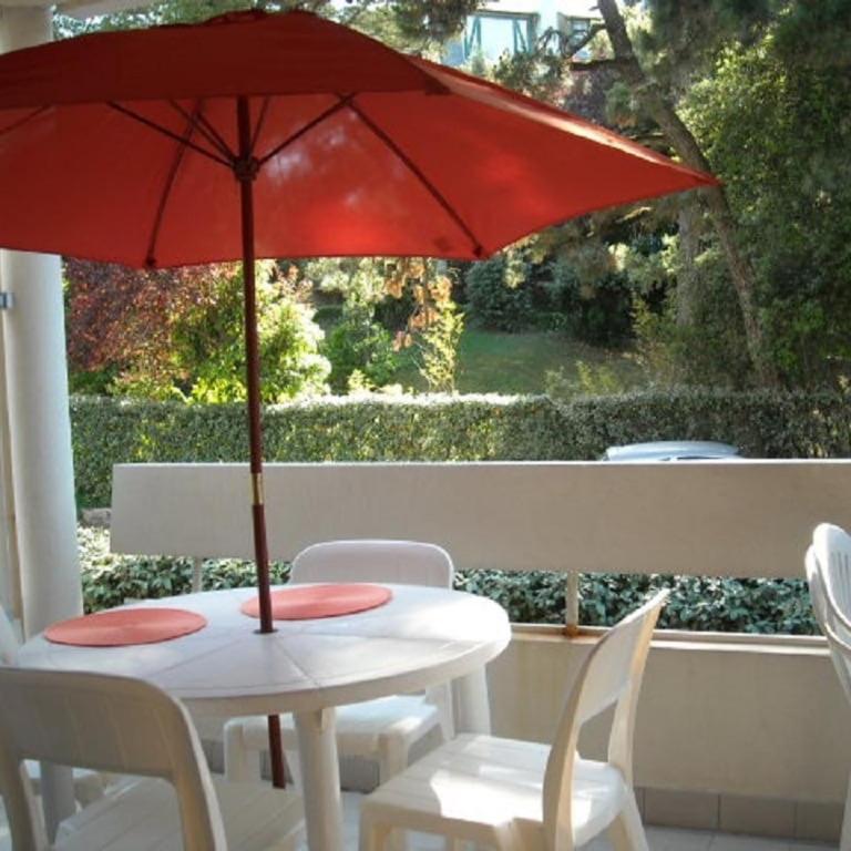 A 200 m de la plage studio 4 couchages, cabine séparée avec grande terrasse vu dégagée sur les pins - Studio with Terrace - 14