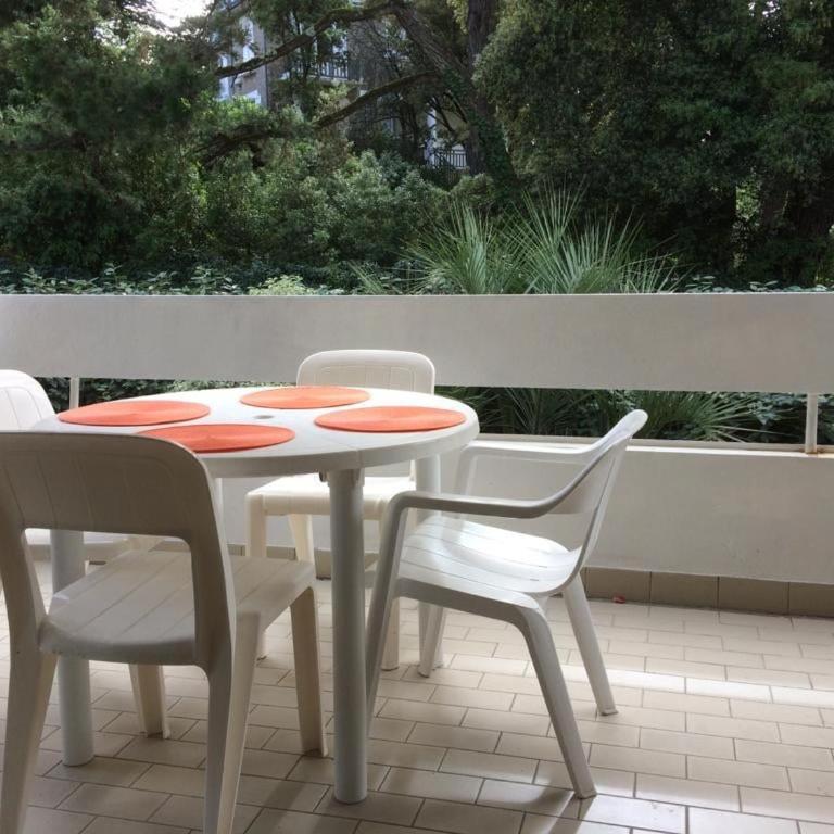 A 200 m de la plage studio 4 couchages, cabine séparée avec grande terrasse vu dégagée sur les pins - Studio with Terrace - 15