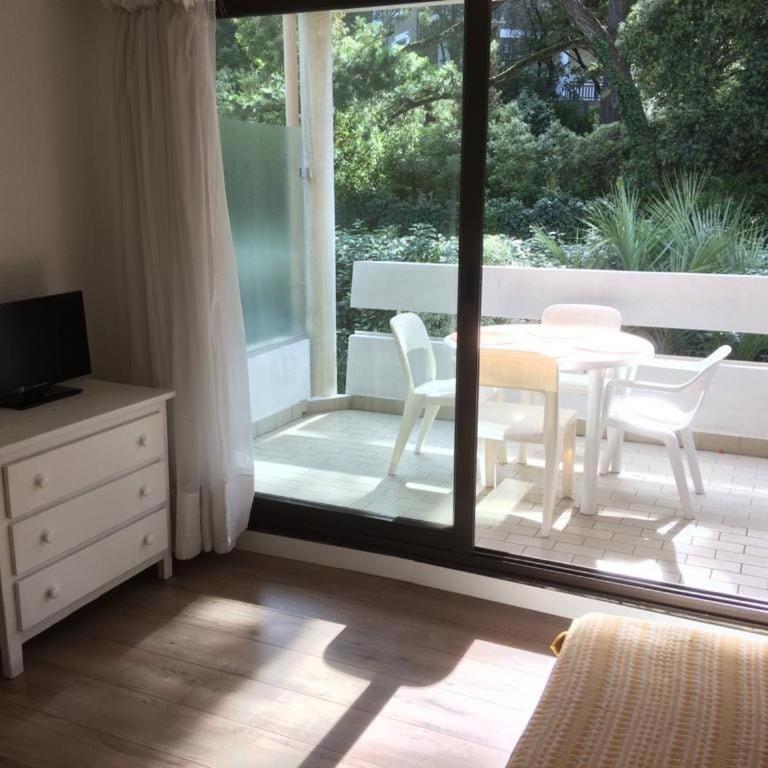 A 200 m de la plage studio 4 couchages, cabine séparée avec grande terrasse vu dégagée sur les pins - Studio with Terrace - 21