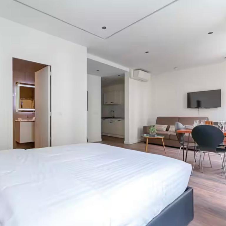 UrbanFlat 203 et 202 - 2 Studios pour 8 au centre de Paris - Apartment - 15