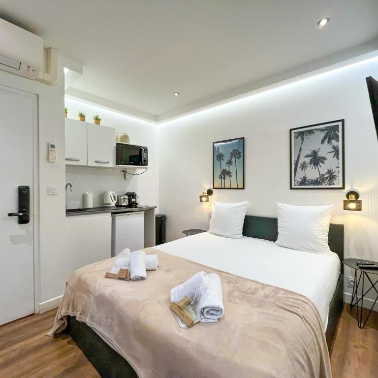 UrbanFlat 204 et 205 - 2 Studios pour 4 au centre de Paris - Appartement - 2