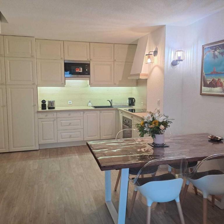 Joli 43m2 , Vue mer , piscine , parking - Apartamento de 1 dormitorio - 19