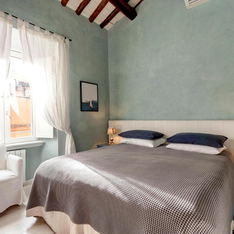 LM Suites Spagna - Camera Matrimoniale - 21