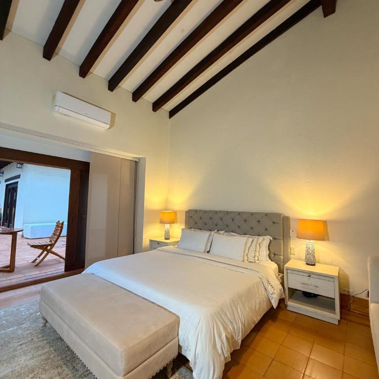 Hotel Boutique Villa Santillana - Suite con balcón - 10