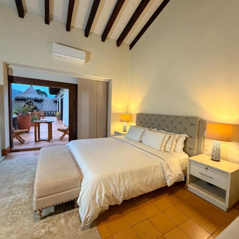Hotel Boutique Villa Santillana - Suite con balcón - 11
