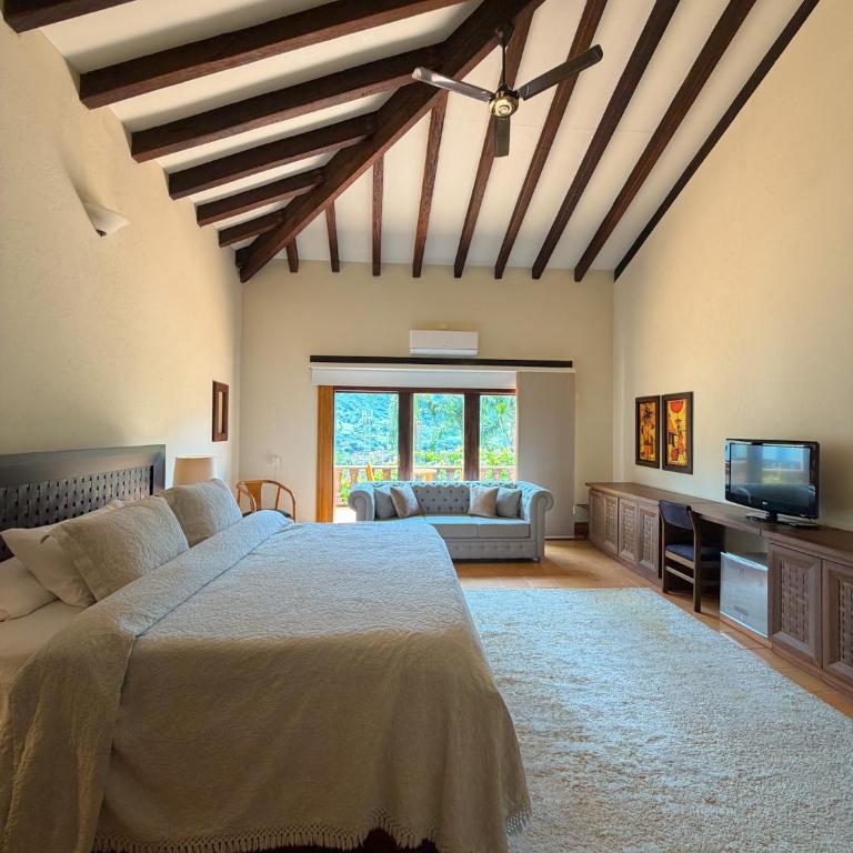 Hotel Boutique Villa Santillana - Suite con vistas a la piscina - 17