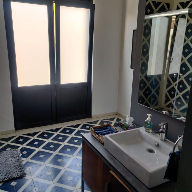 Beautiful apartment right in the historic center - One-Bedroom Apartment - 43